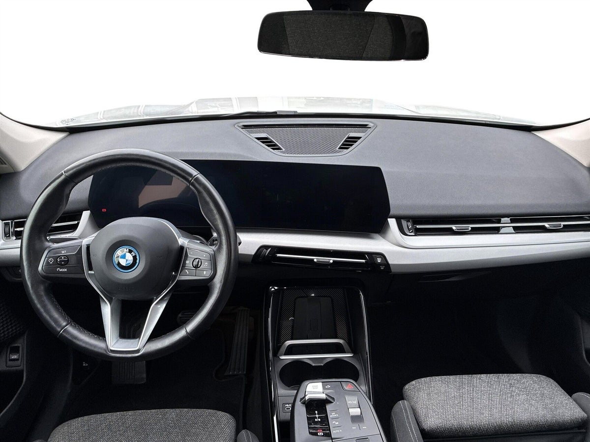 BMW iX1 xDrive30 billede 12