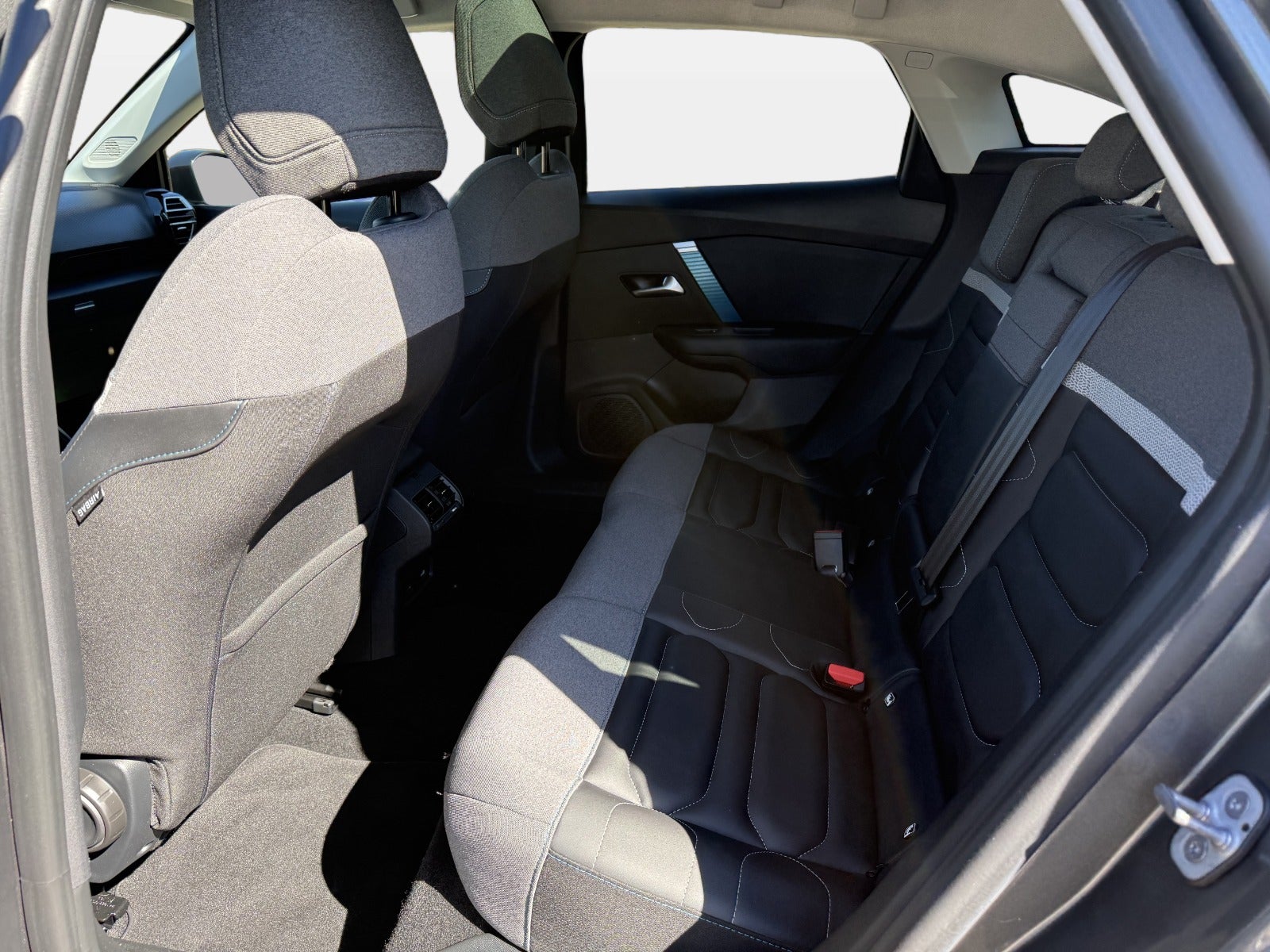 Billede af Citroën ë-C4 50 Shine Sport