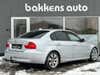 BMW 330i aut. thumbnail