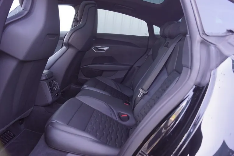 Audi e-tron GTquattro