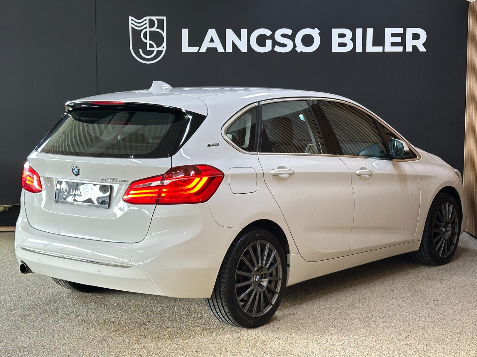 Billede af BMW 225xe 1,5 Active Tourer Luxury Line aut.