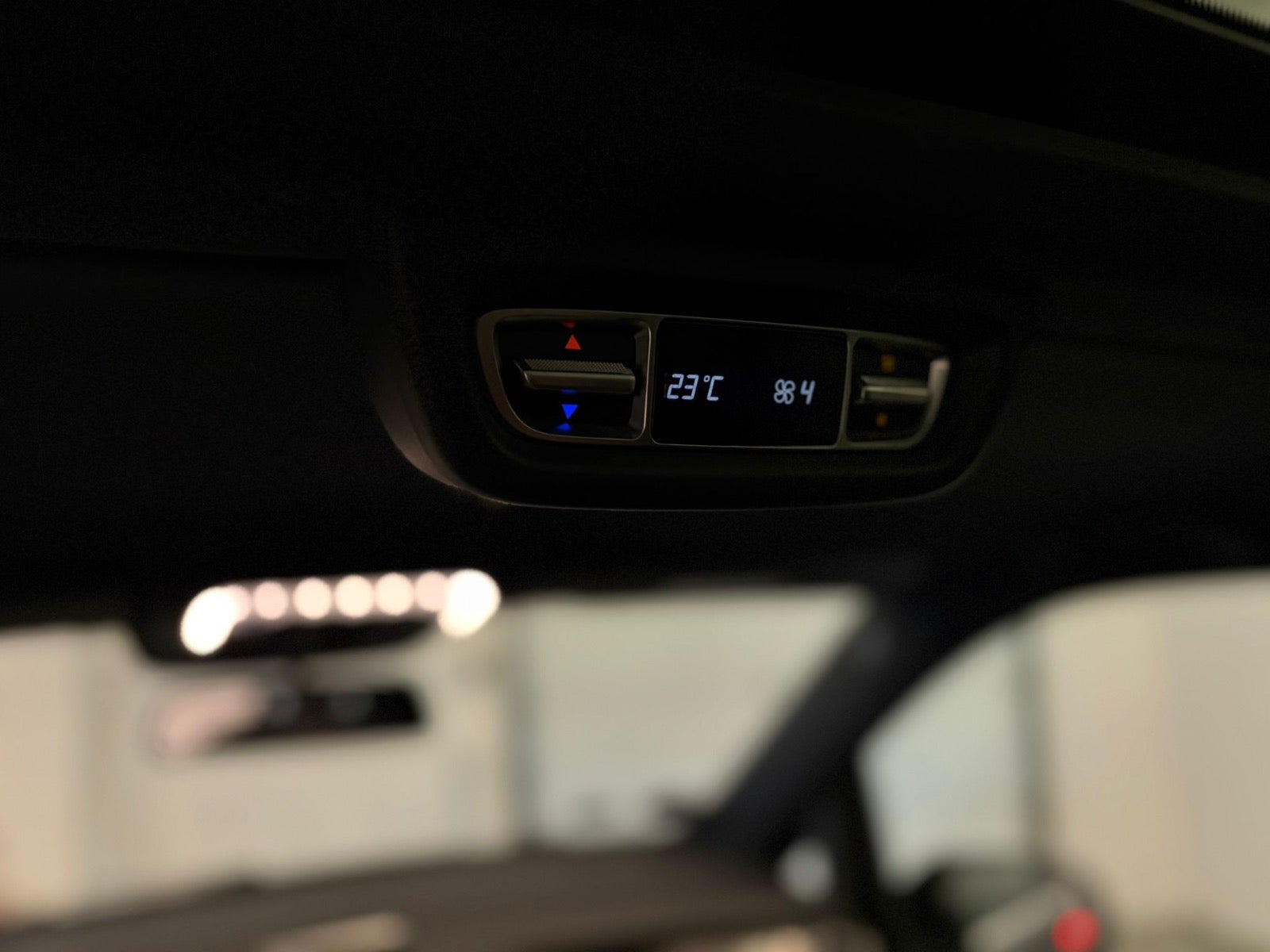 Mercedes – V300 d