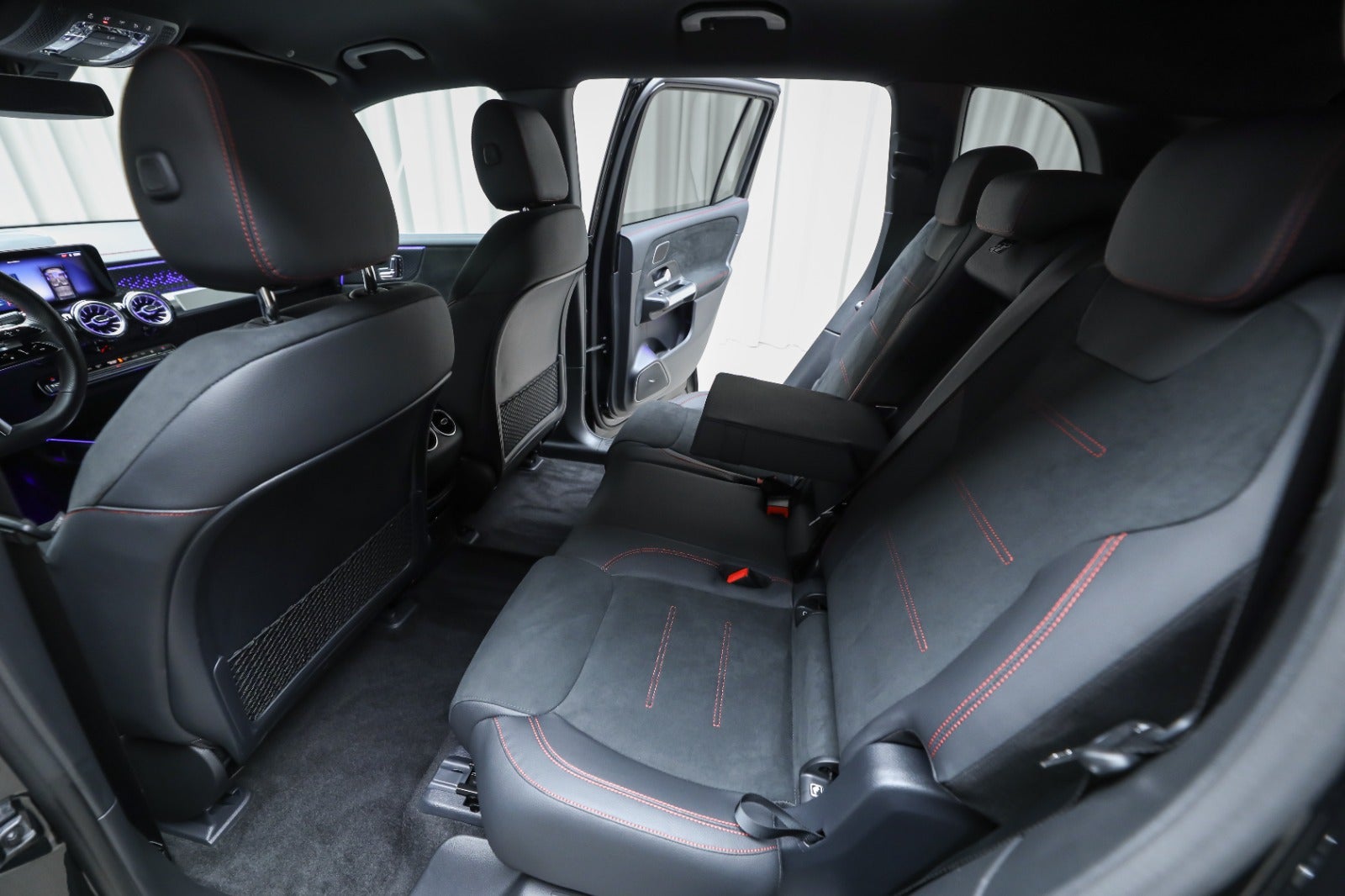 Mercedes-Benz EQB 250+ (5/8)