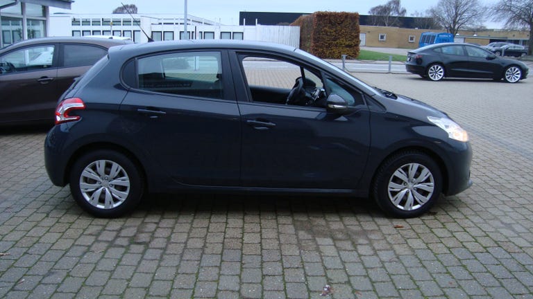 Peugeot 208 VTi Access