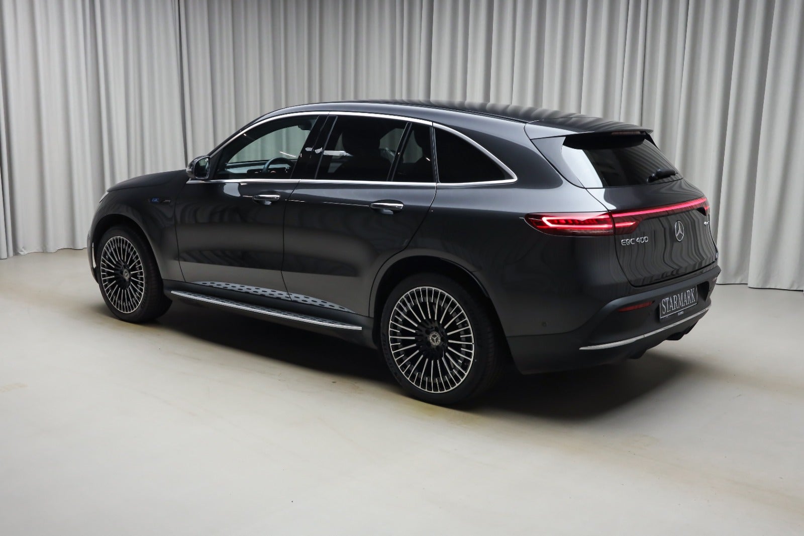 Mercedes-Benz EQC 400