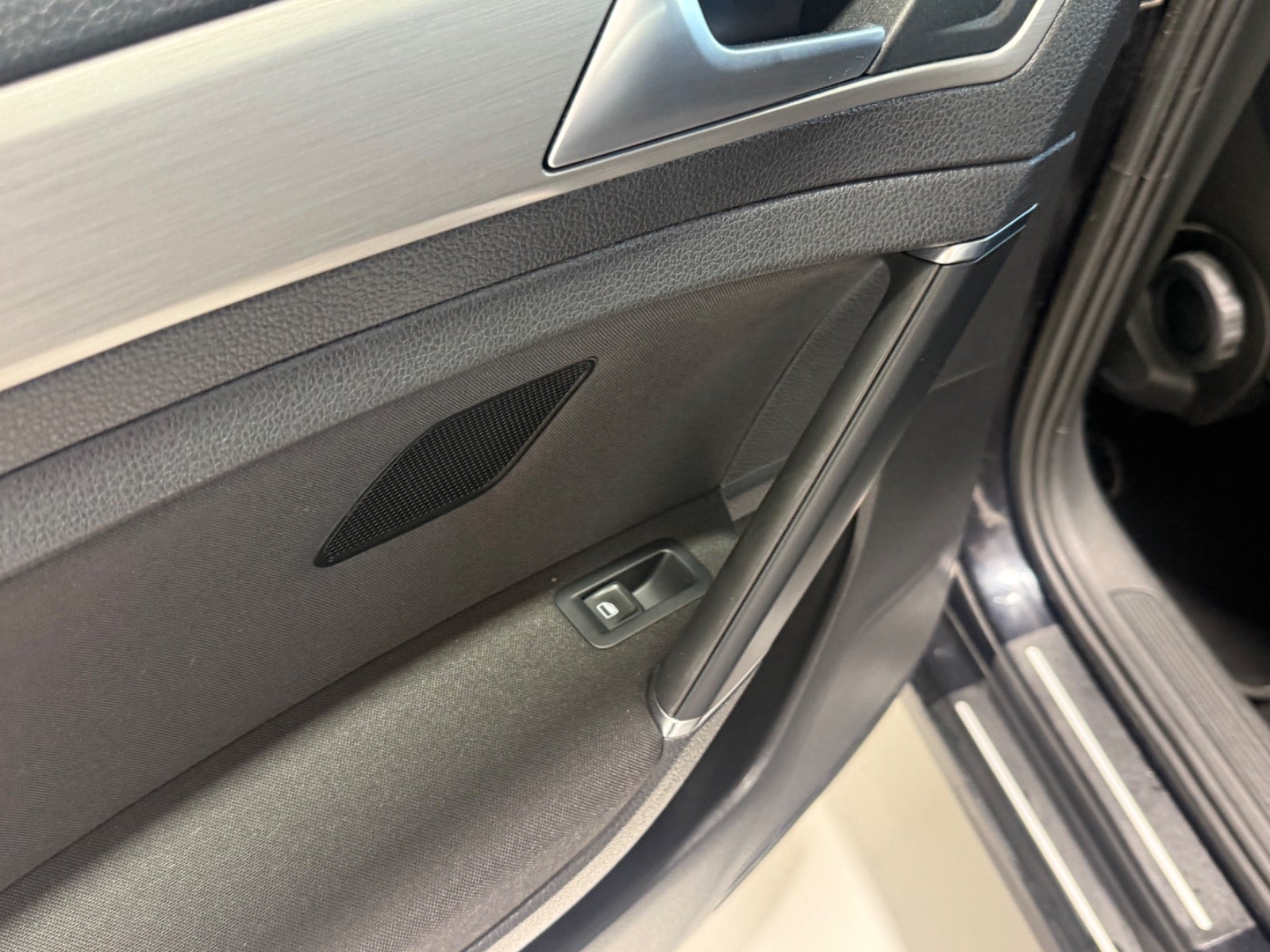 VW Golf VII TSi 122 Comfortline Variant BMT