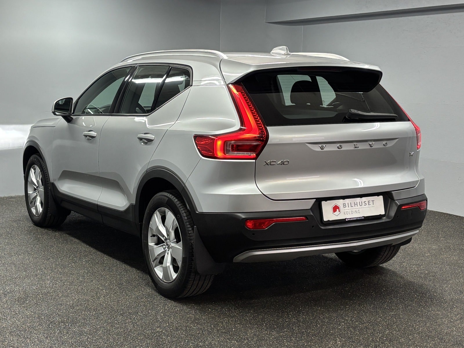 Billede af Volvo XC40 2,0 T4 190 Momentum aut.