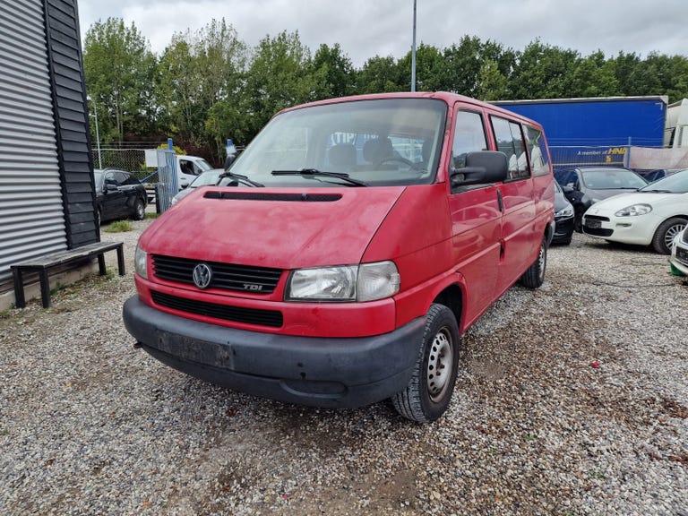 VW Caravelle TDi