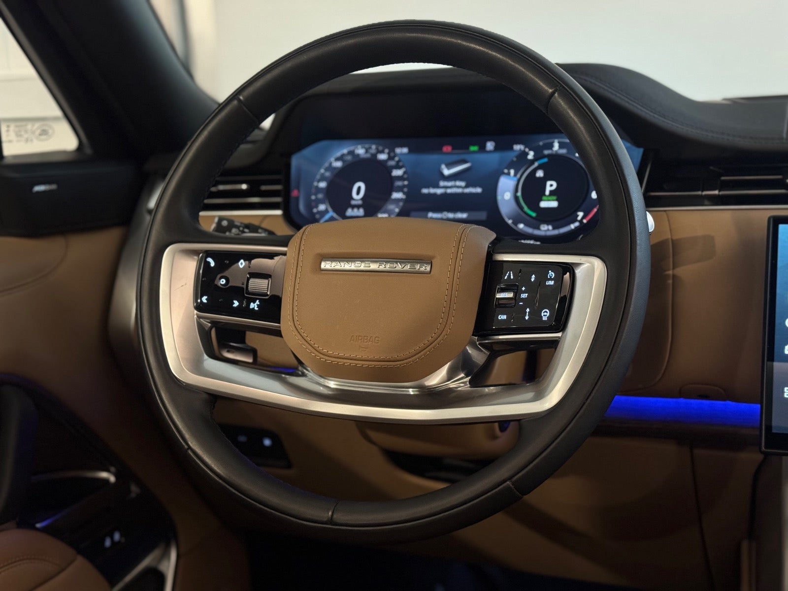 Land Rover – Range Rover