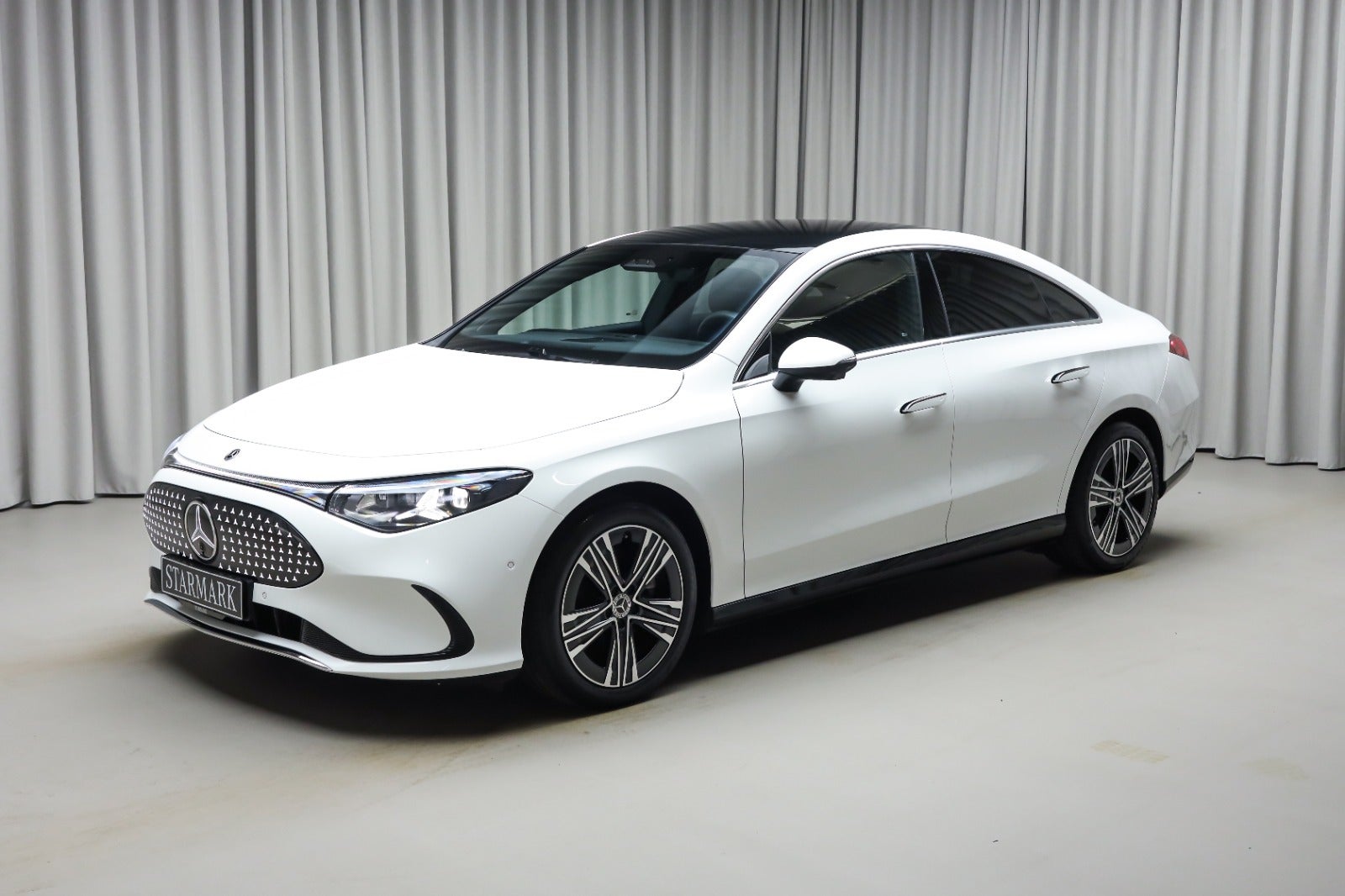 Mercedes-Benz CLA 250+ (1/8)