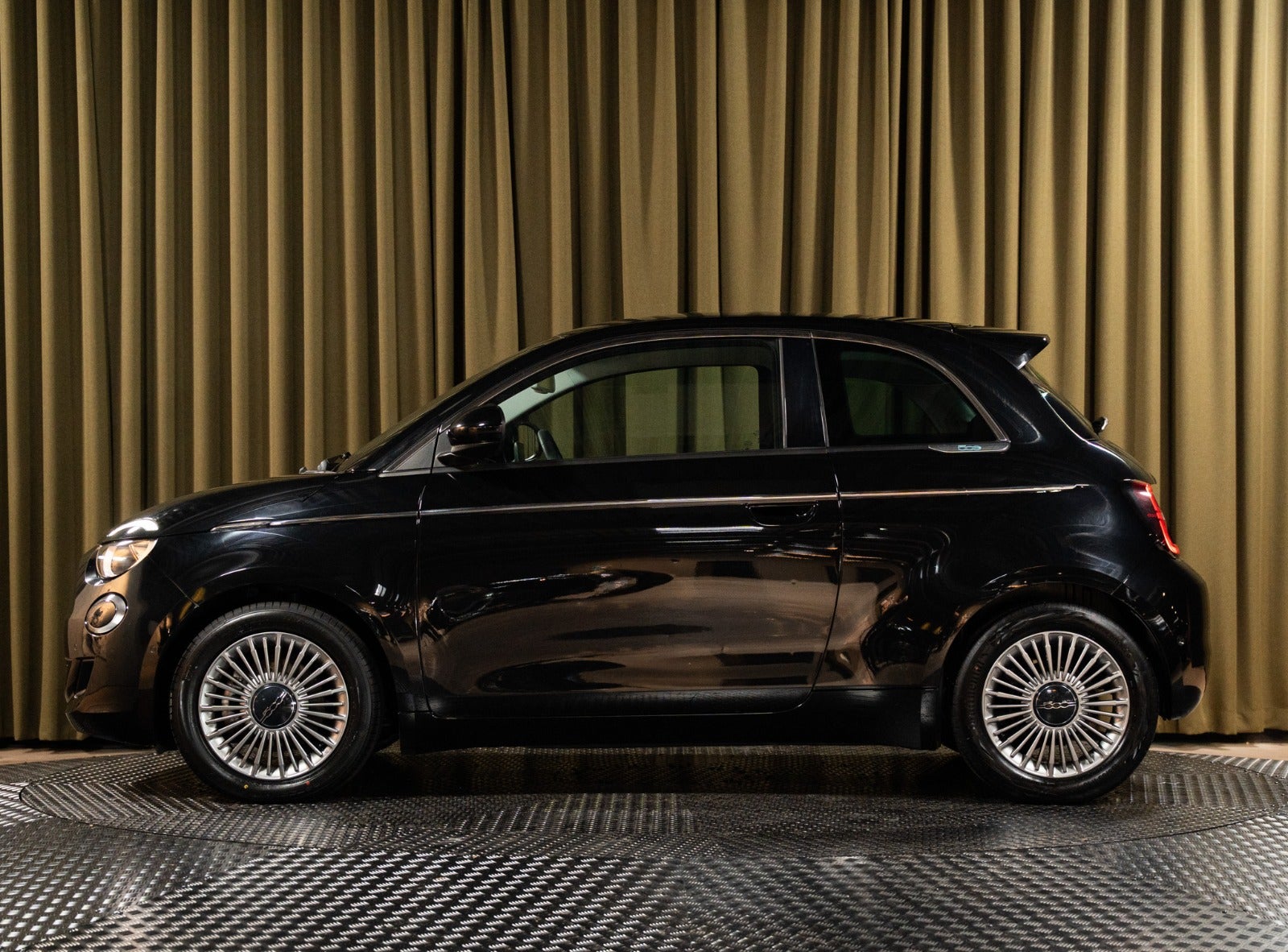 Billede af Fiat 500e 42 (RED)