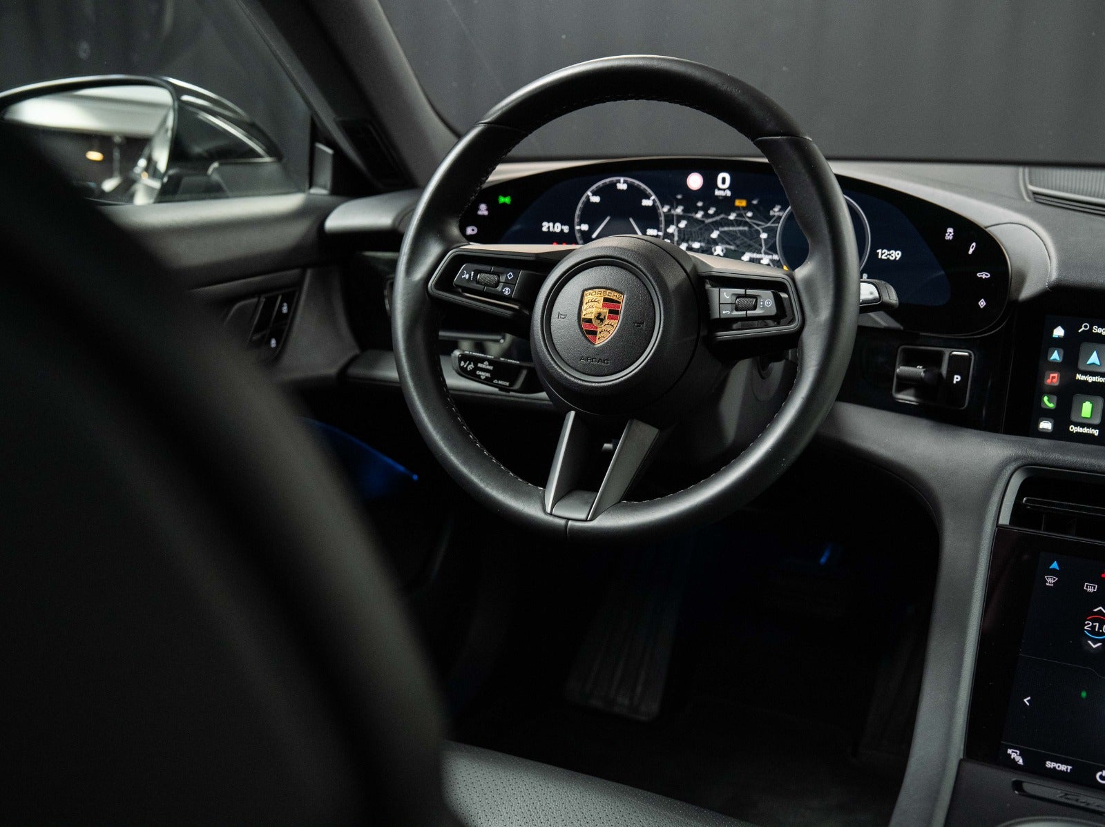 Gallery image 16 of 23