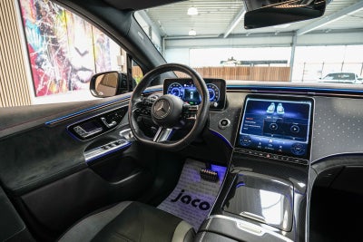Mercedes EQE350 SUV