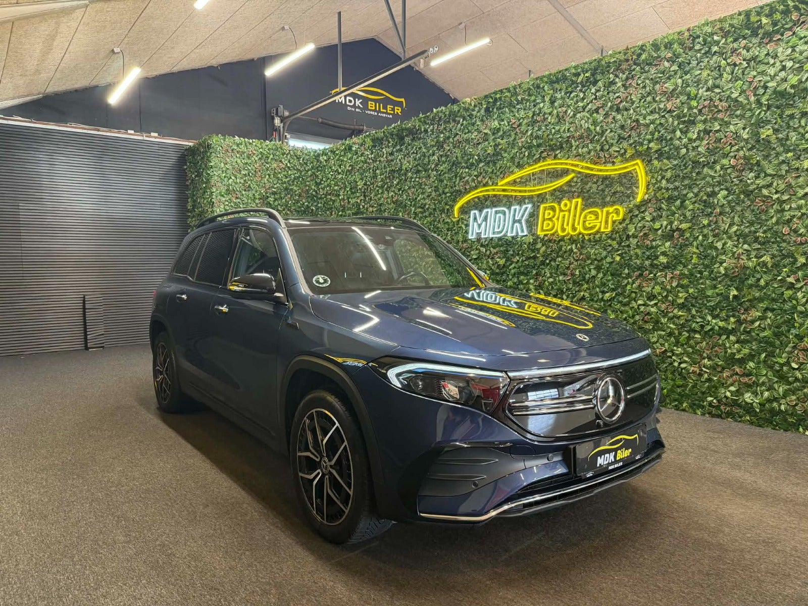 Billede af Mercedes EQB350  AMG Line 4Matic 7prs