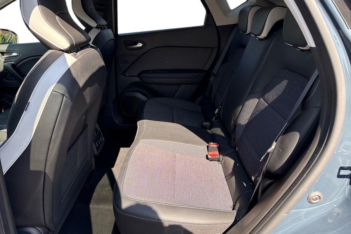 Billede af Renault Captur 1,6 E-Tech Intens