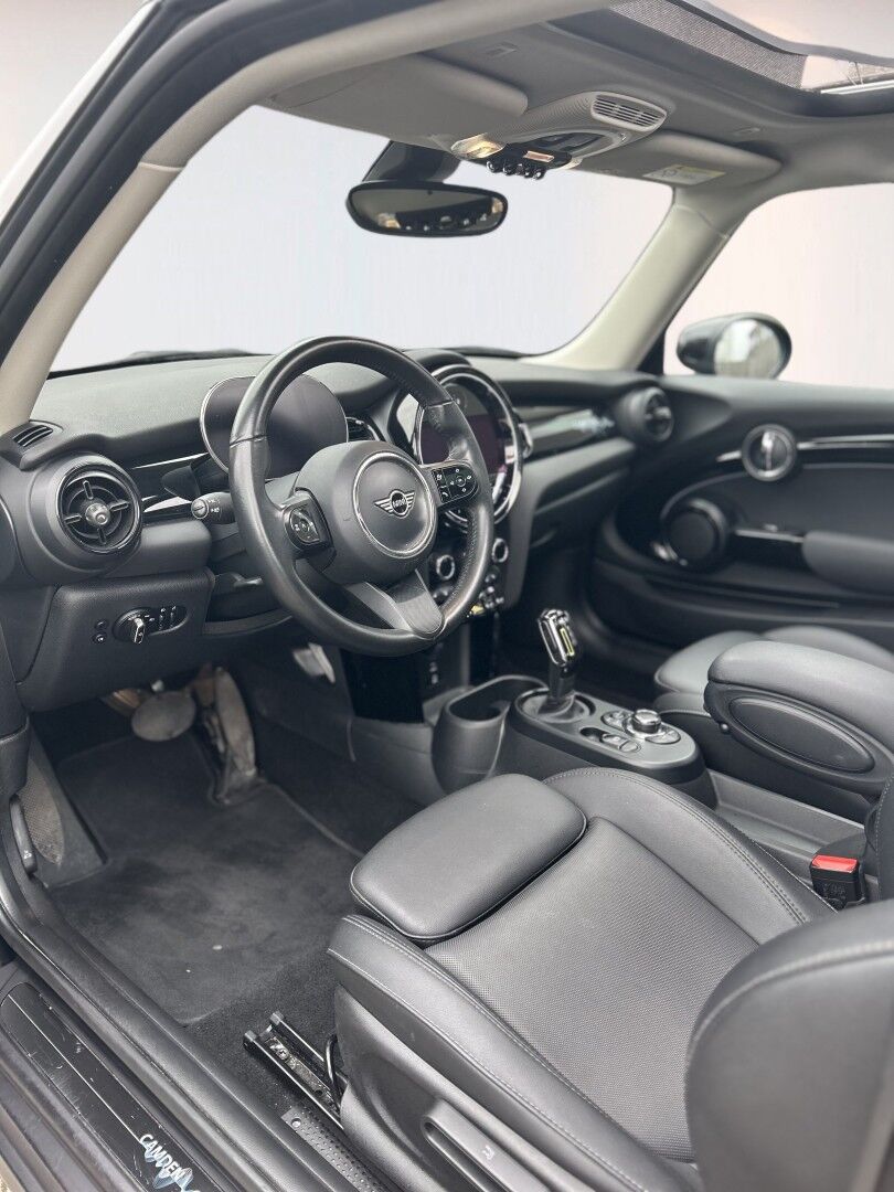 MINI Cooper SE Camden Edition