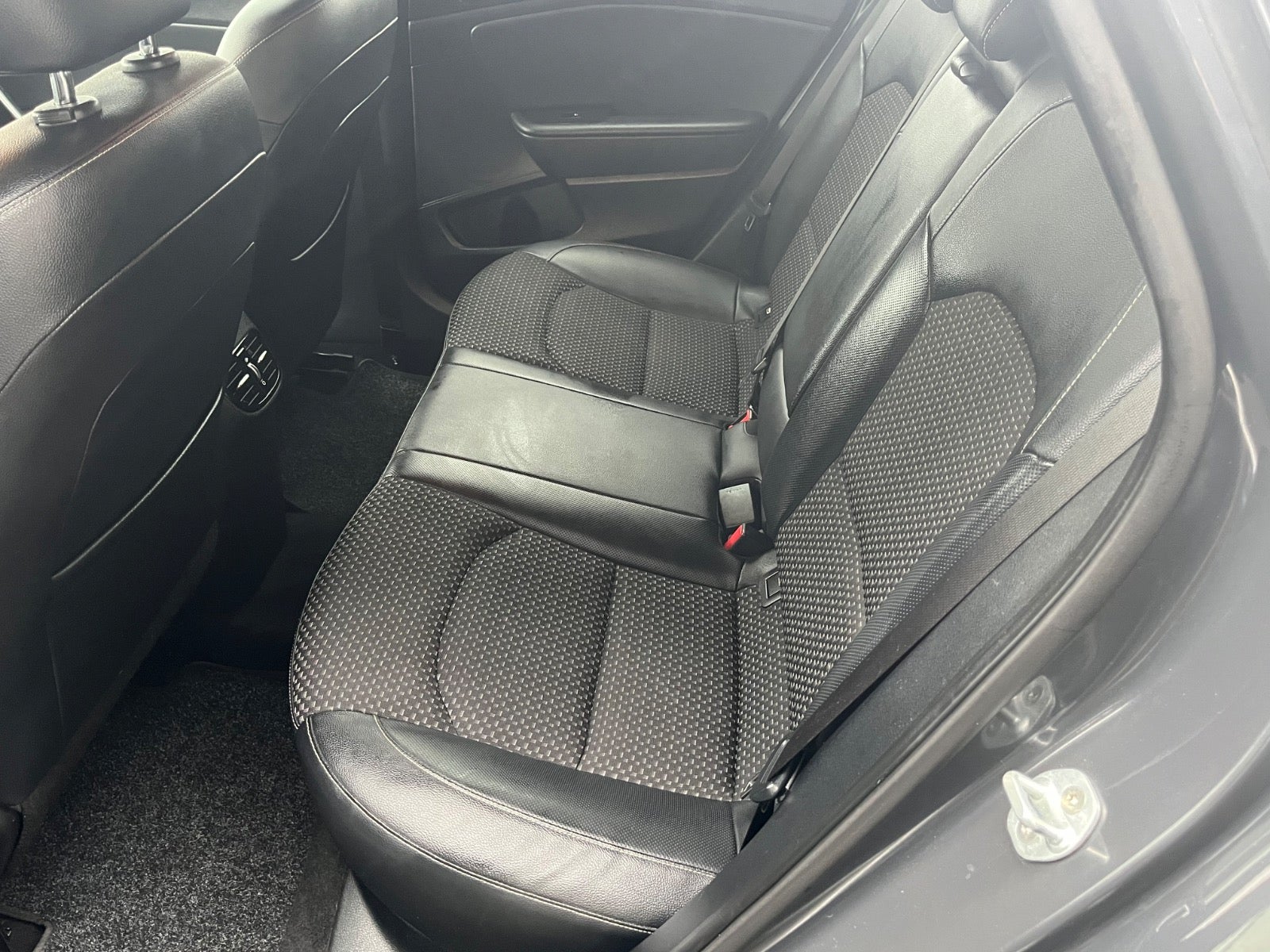 Billede af Kia Ceed 1,4 T-GDi Intro Edition SW DCT