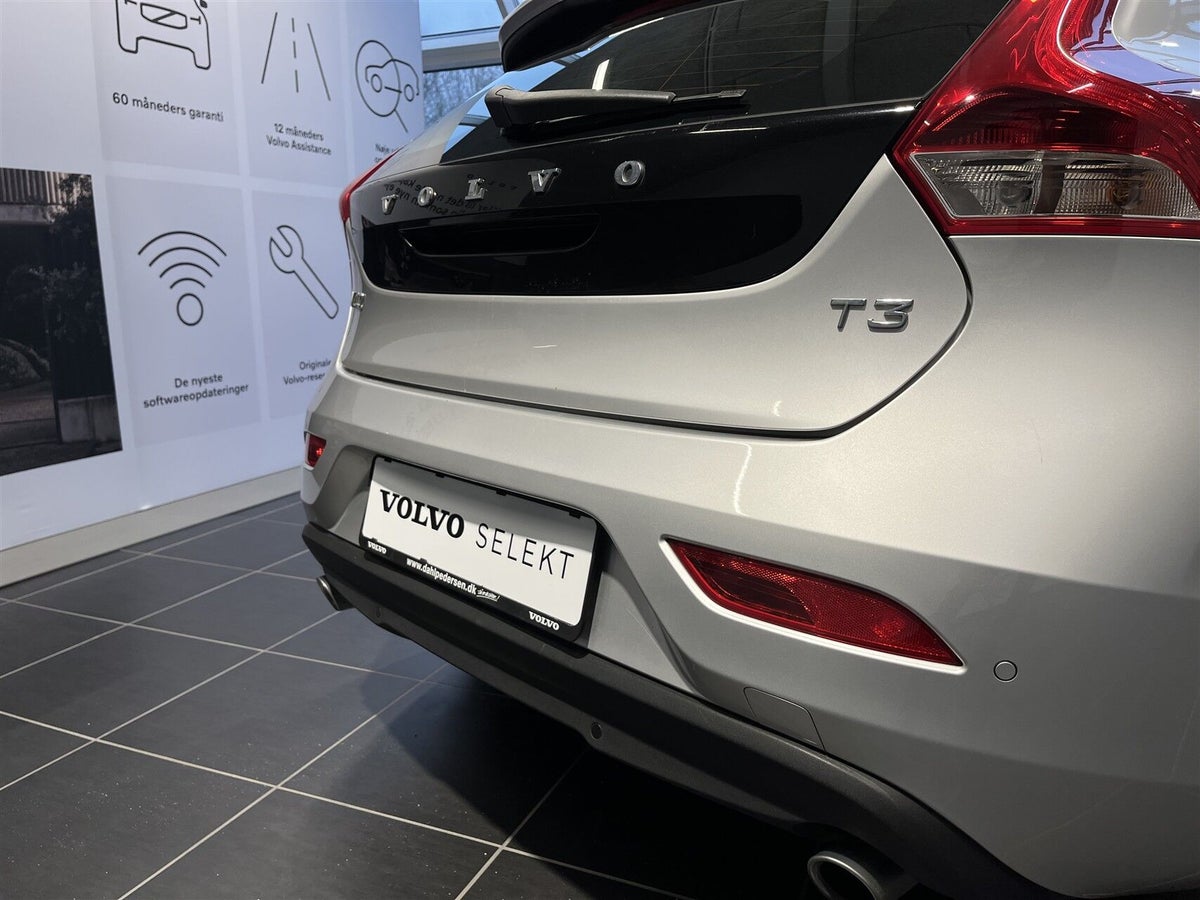 Volvo V40 T3 152 Momentum aut. billede 17