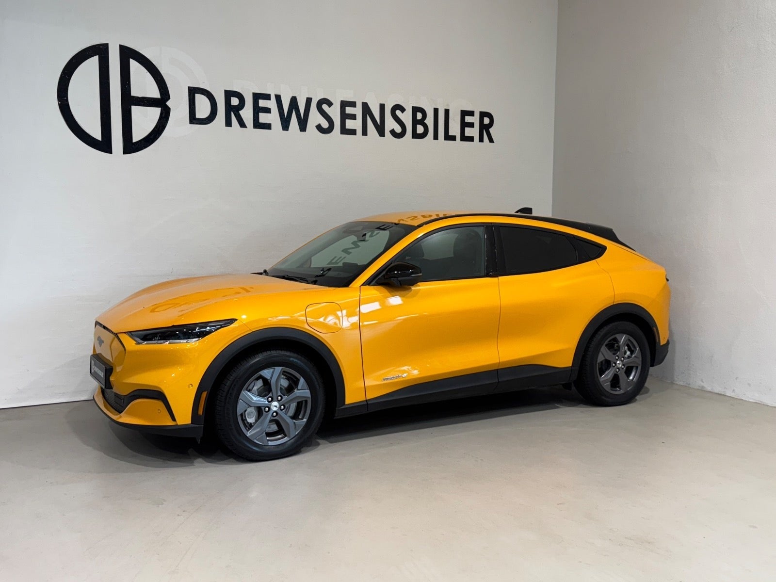 Ford Mustang Mach-E Standard Range A