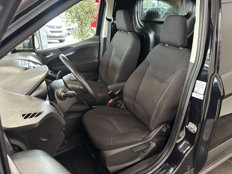 Ford Transit Courier, Billede 5