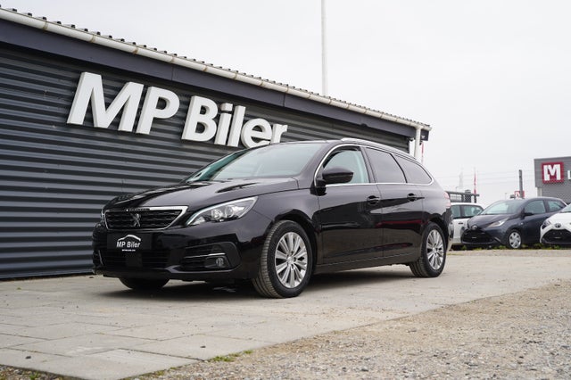 Peugeot 308 1,5 BlueHDi 130 Selection Sky SW