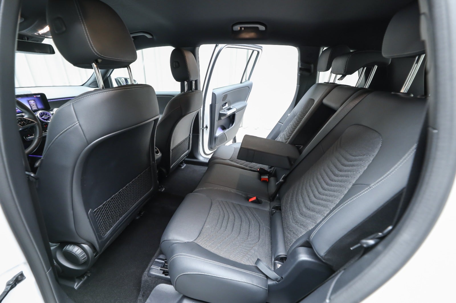 Mercedes-Benz EQB 250+ (5/8)