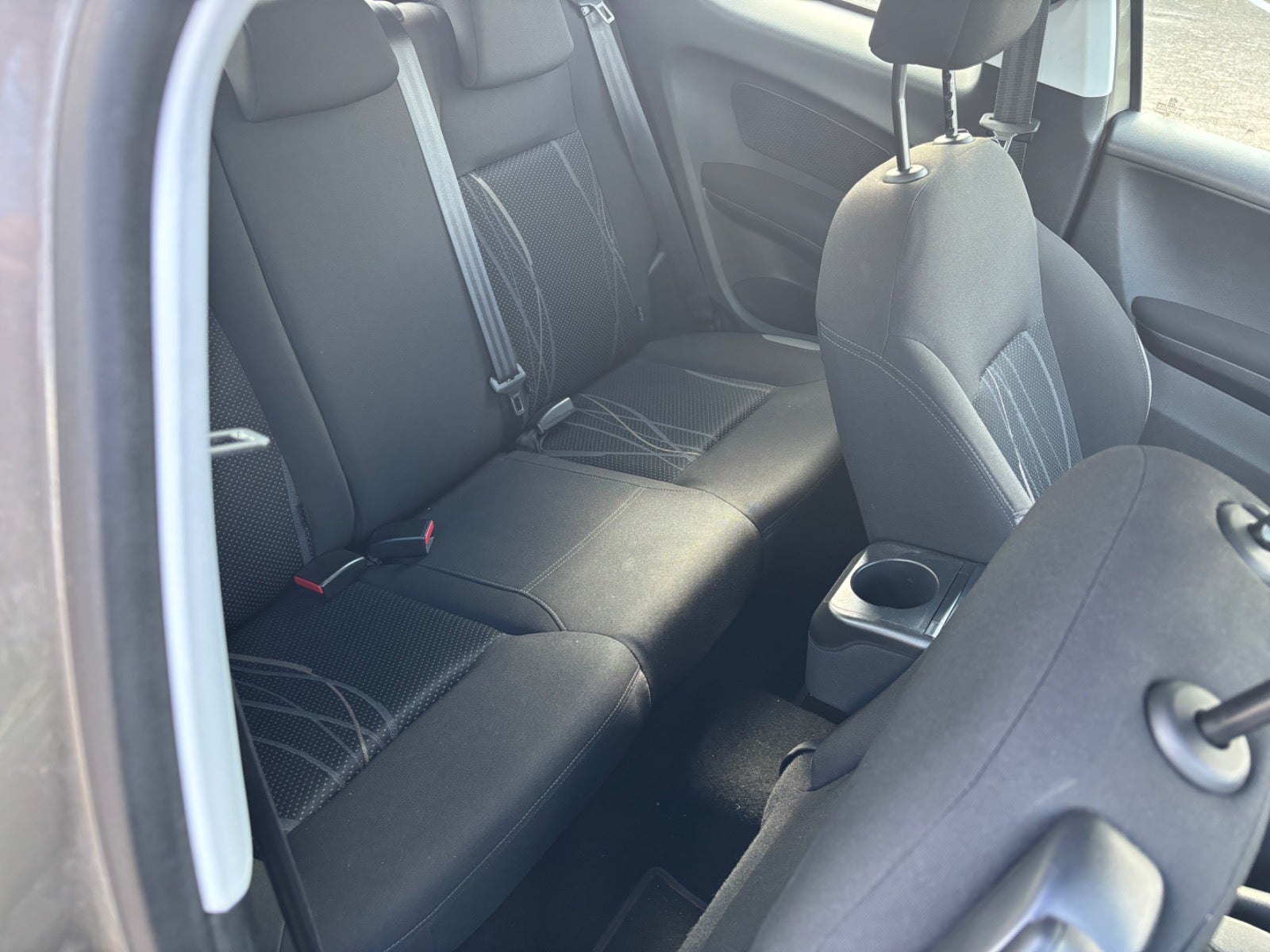 Peugeot 208 e-HDi 92 Active