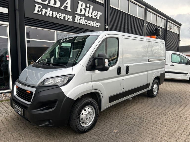 Peugeot Boxer 330 BlueHDi 130 L2H1 Premium