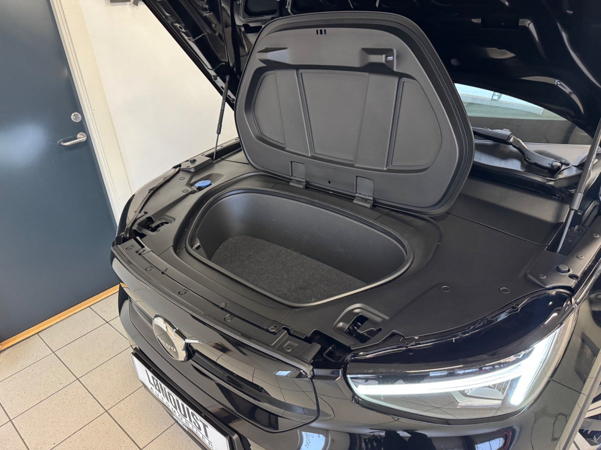 Volvo XC40 P6 ReCharge Core