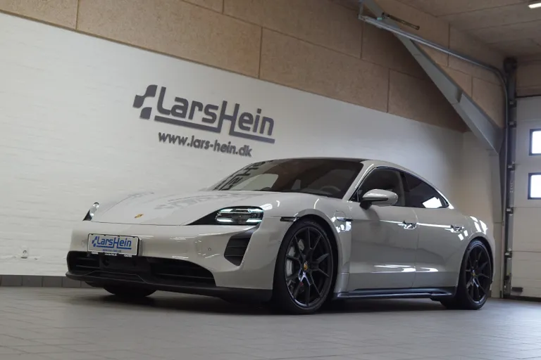 Porsche Taycan GTS