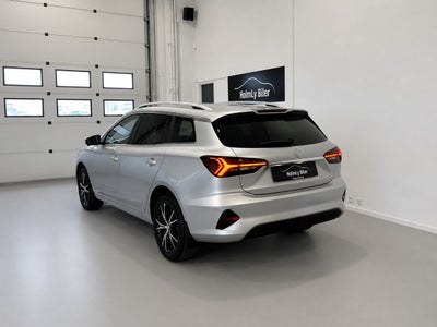 MG MG5 Luxury