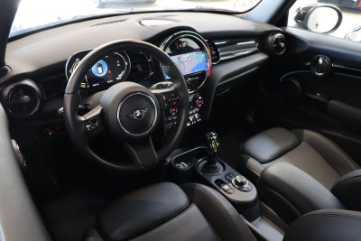 MINI Cooper SE Classic Trim