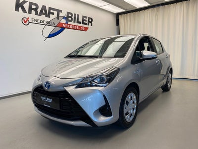 Toyota Yaris 1,5 Hybrid H2 e-CVT Benzin aut. Automatgear modelår 2018 km 39000 Sølvmetal klimaanlæg 