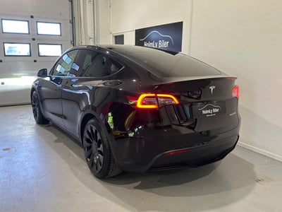 Tesla Model Y Performance AWD