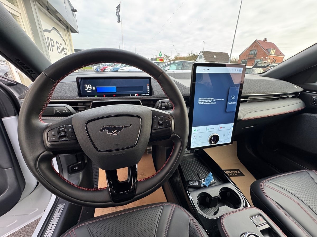 Billede af Ford Mustang Mach-E 75 Premium Standard Range AWD
