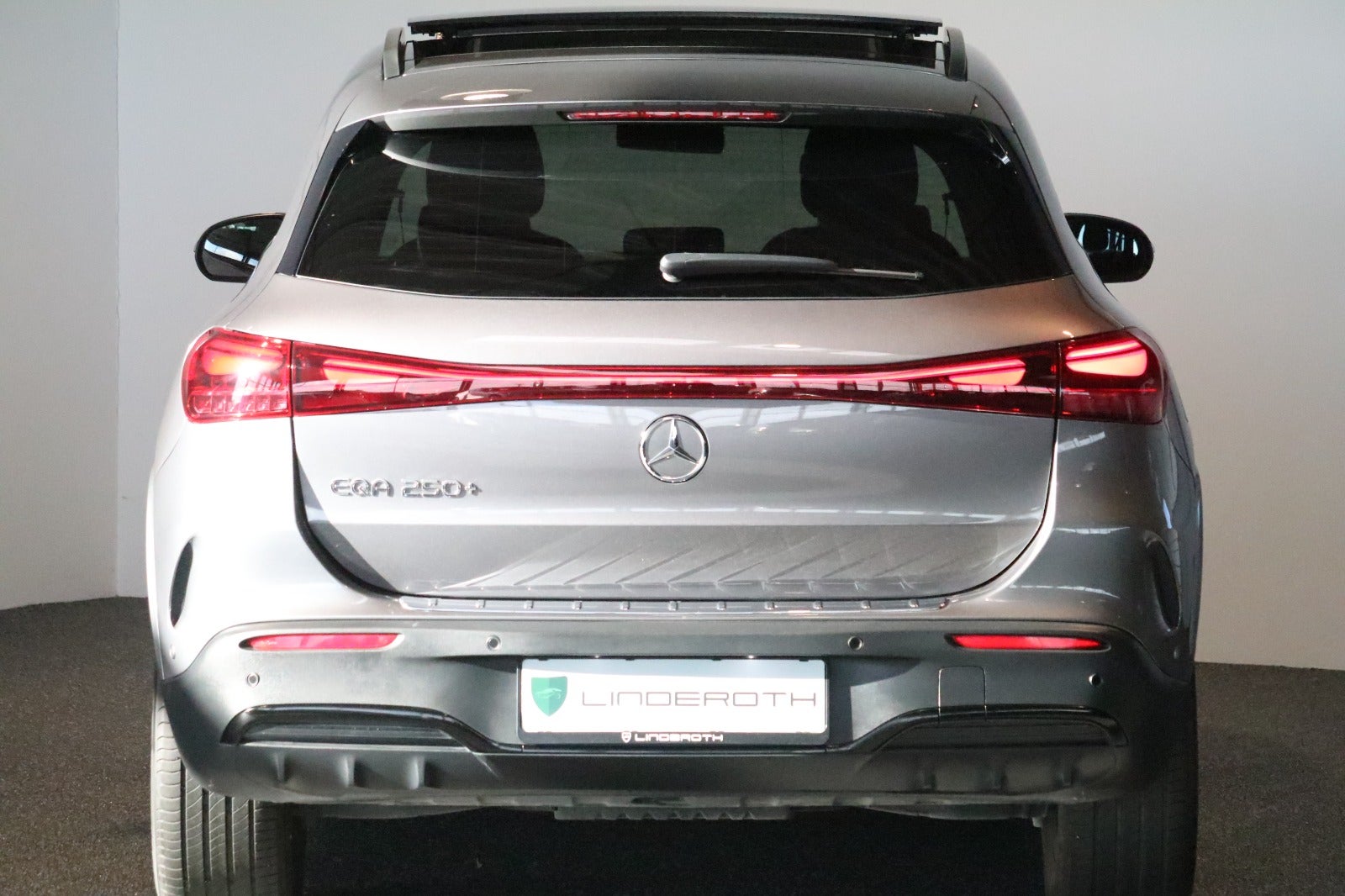 Mercedes EQA250+ AMG Line 5d - 4