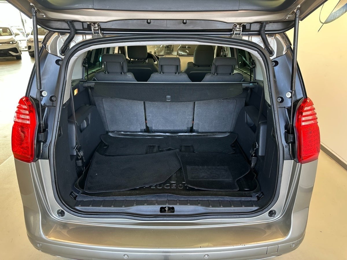 Billede af Peugeot 5008 1,6 BlueHDi 120 Allure 7prs