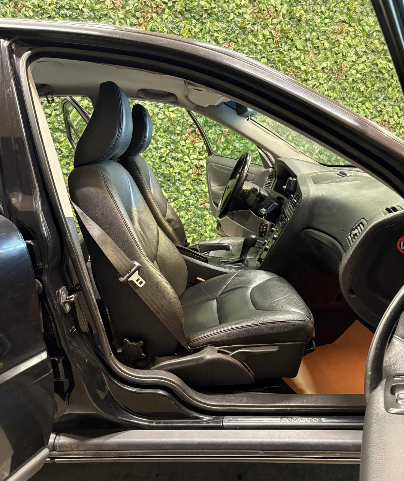 Billede af Volvo S60 2,4 170 Momentum aut.
