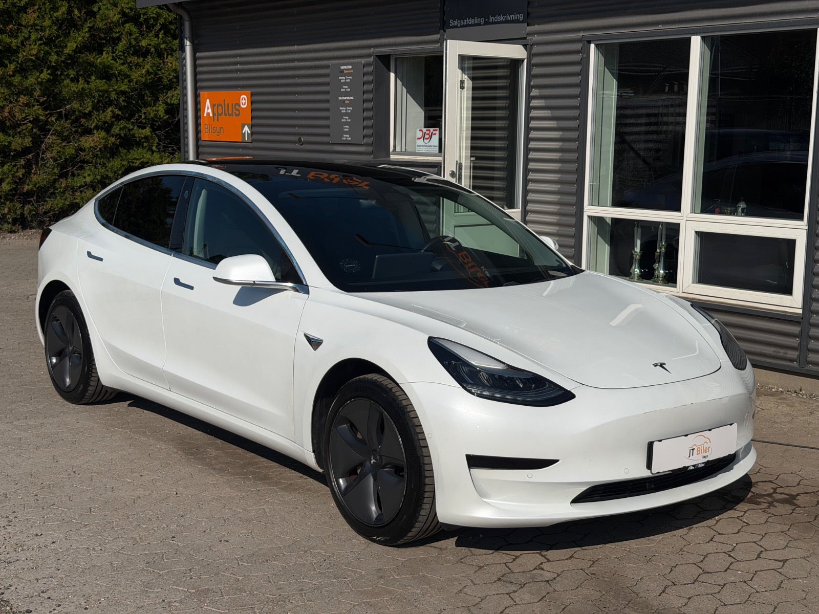 Tesla Model 3 Standard Range+ RWD