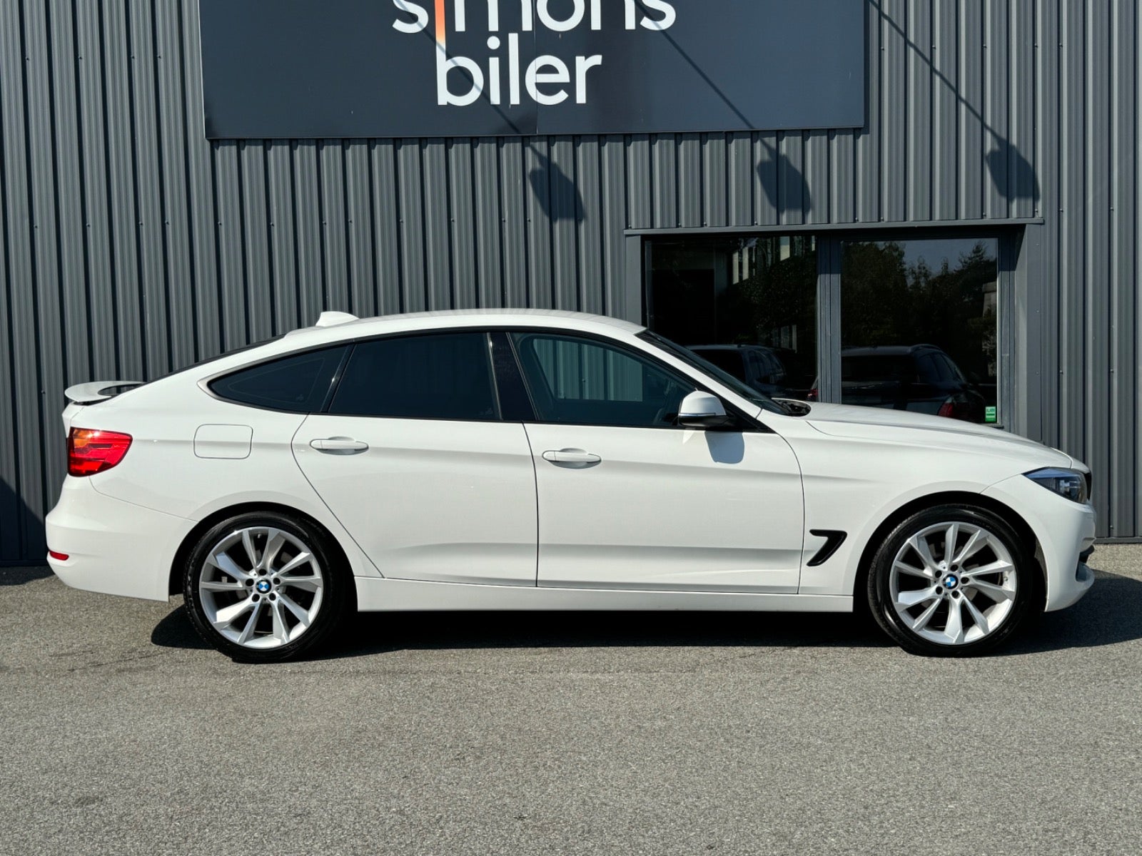 BMW 320d 2016