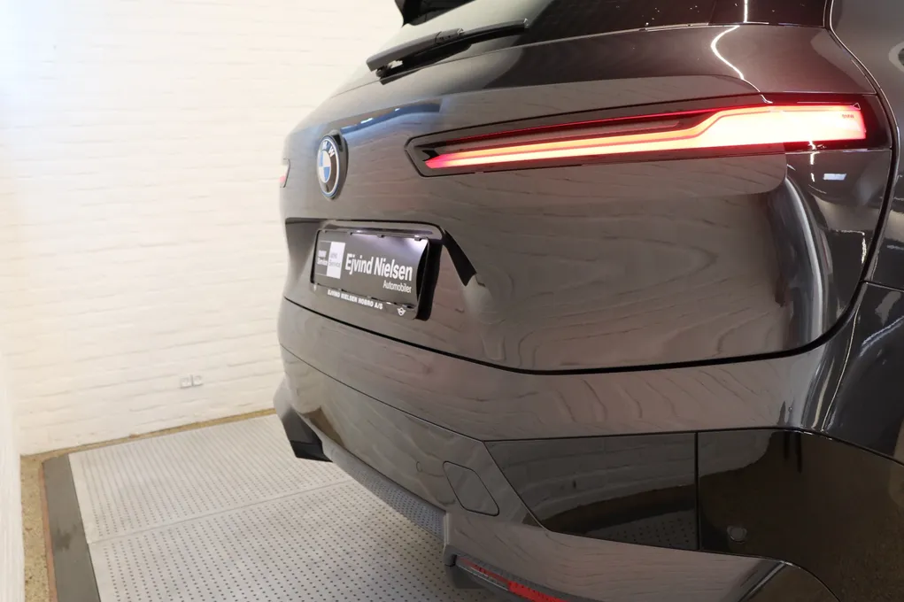 BMW iX xDrive40 Sport Line