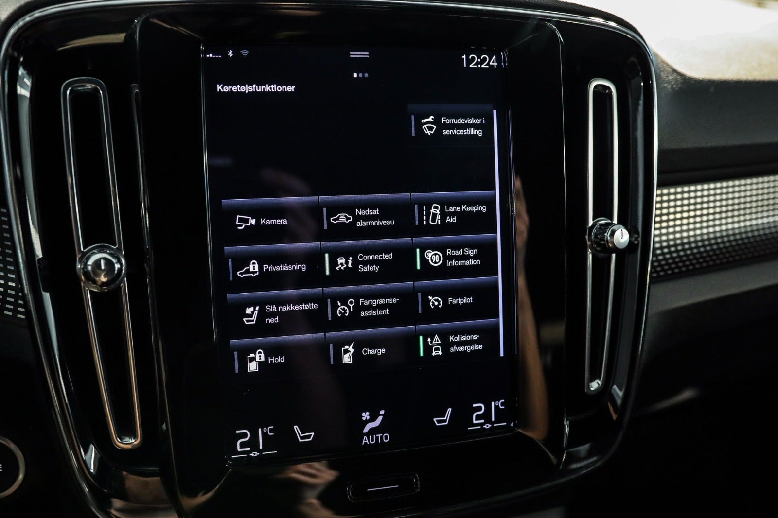 Billede af Volvo XC40 1,5 T4 ReCharge R-Design aut.