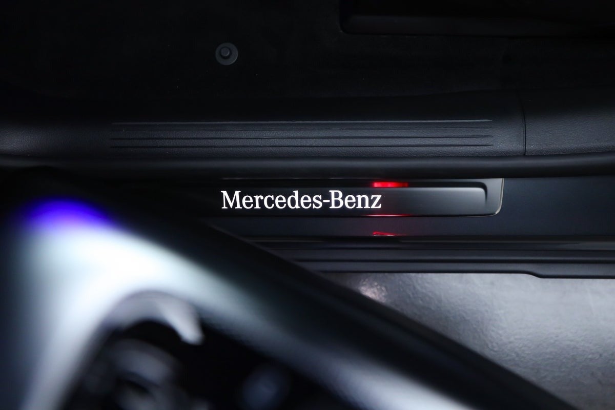 Mercedes-Benz EQE 350 SUV