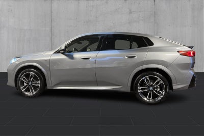 BMW iX2 xDrive30 M-Sport - 1