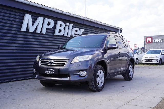 Toyota RAV4 2,2 D-4D 150 T2 4x4 Van