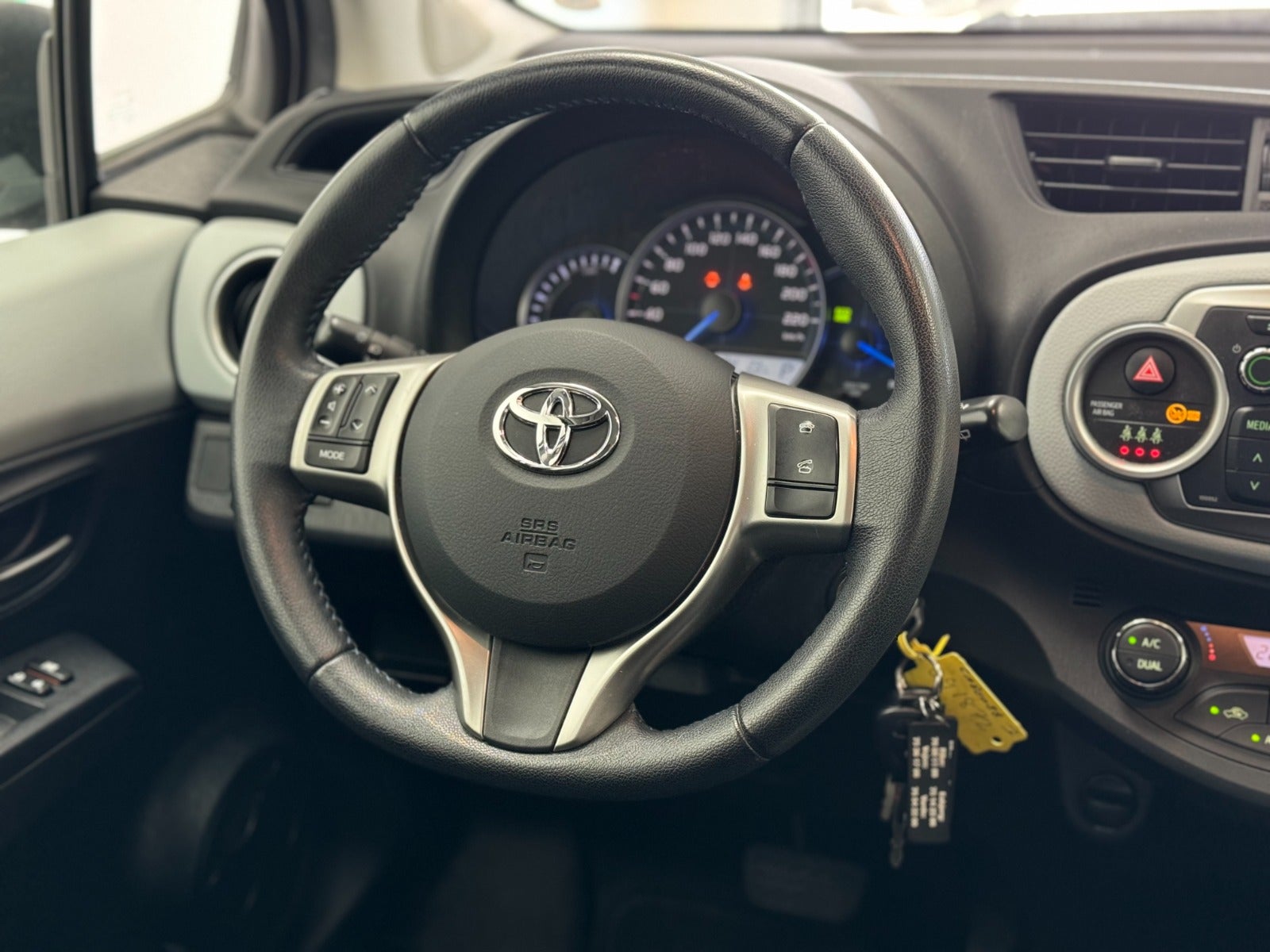 Toyota Yaris 2014