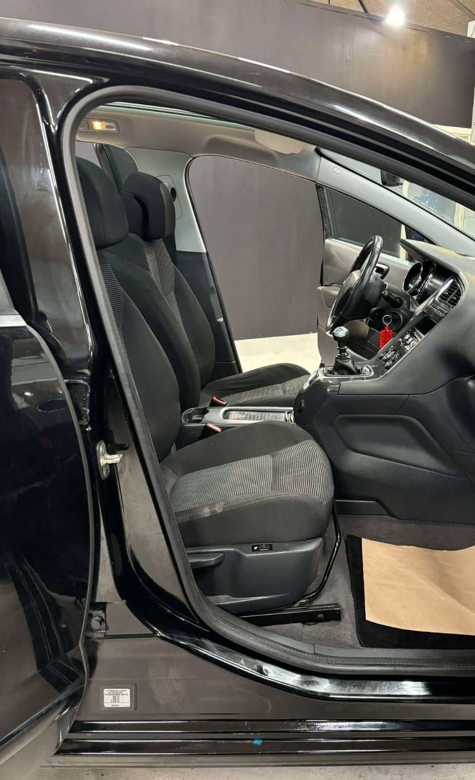 Billede af Peugeot 5008 1,6 HDi 112 7prs
