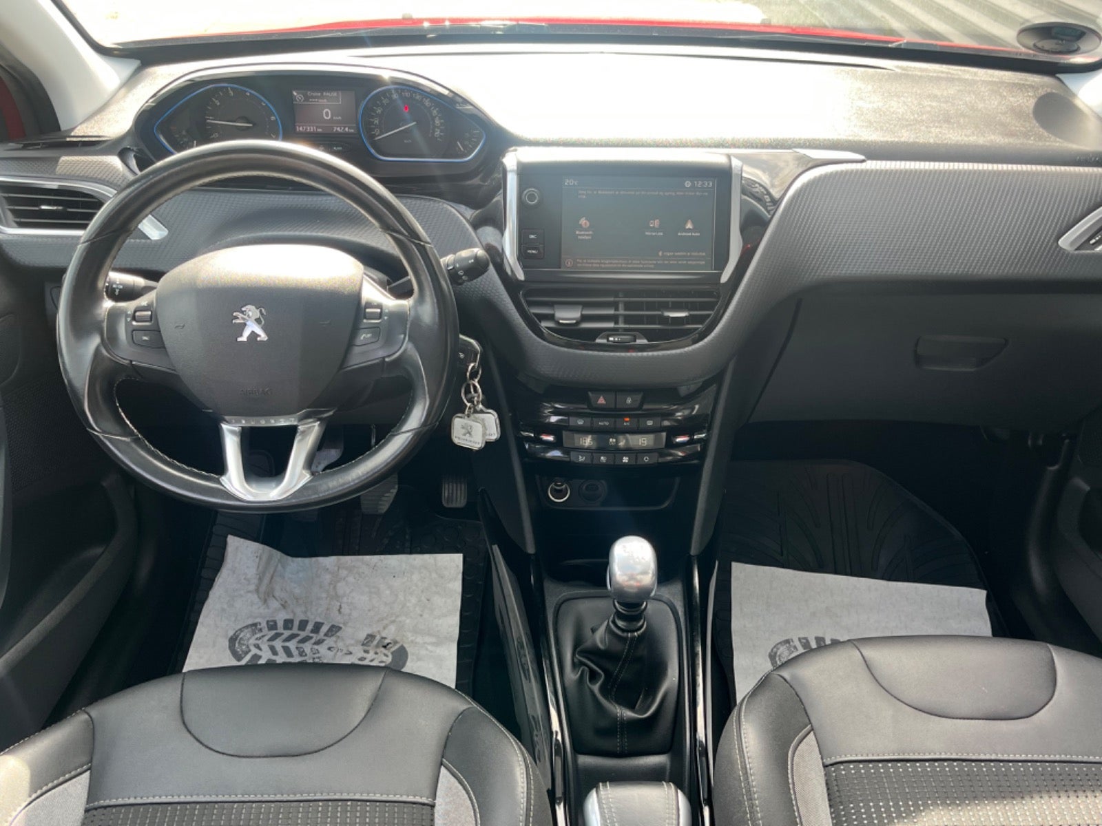 Billede af Peugeot 2008 1,2 PureTech 130 Allure Sky