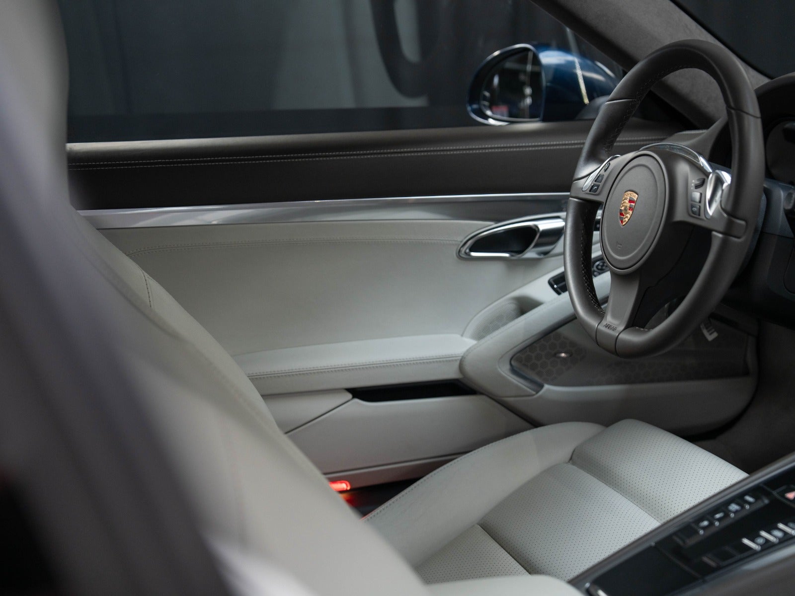 Gallery image 18 of 18