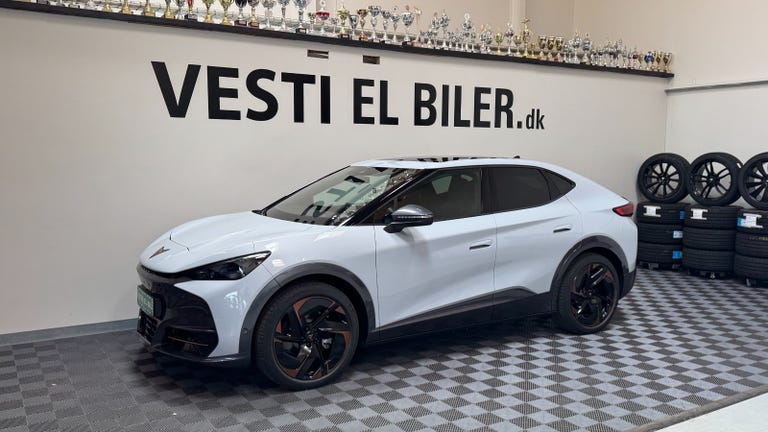 Cupra Tavascan VZ Adrenaline